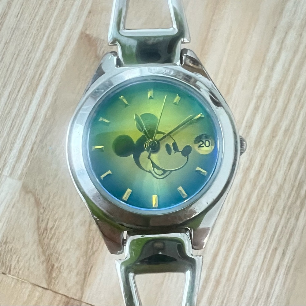 Disney Time Works Mickey Mouse Stainless steel holographic watch NEW BATTERY